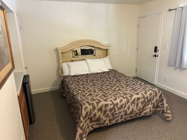 Room 22, a queen room with keyless digital entry